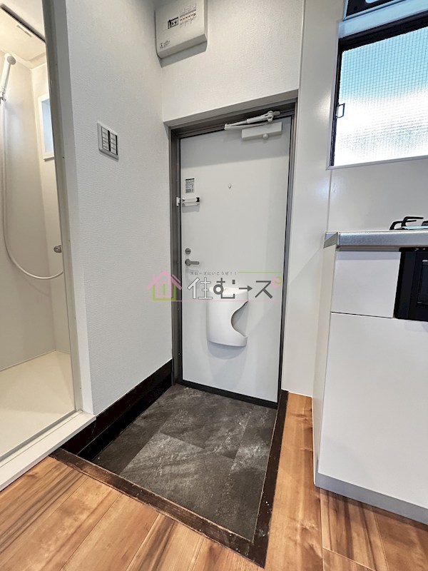 ロイヤルハイツ 玄関