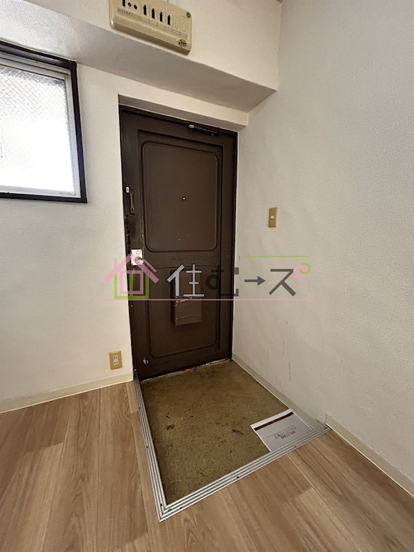 池内マンション 玄関