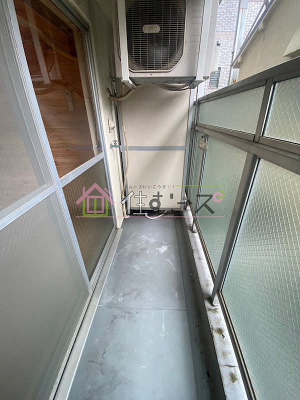 スペースシャトー中津 ベランダ