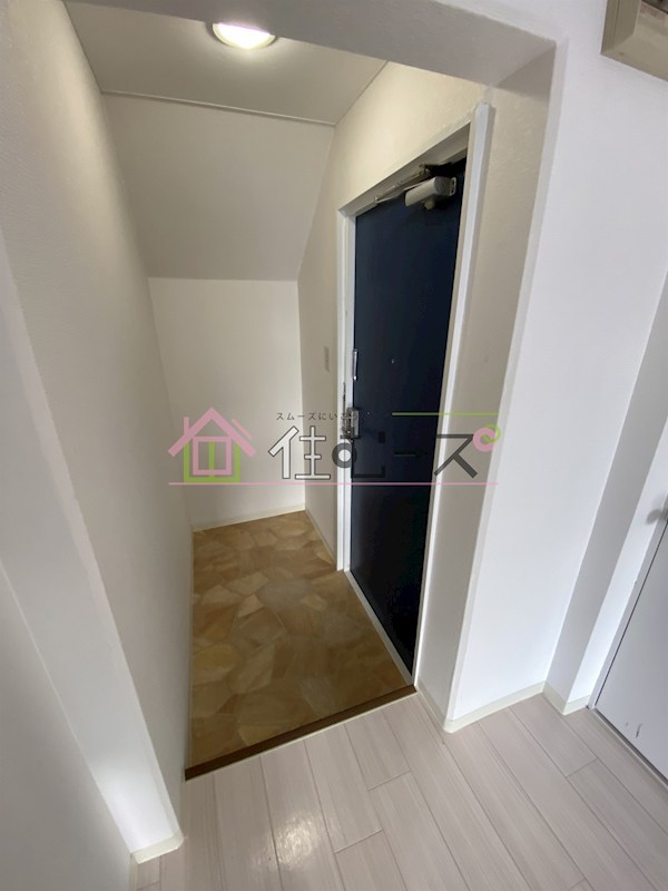 アメニティ新大阪2番館 玄関