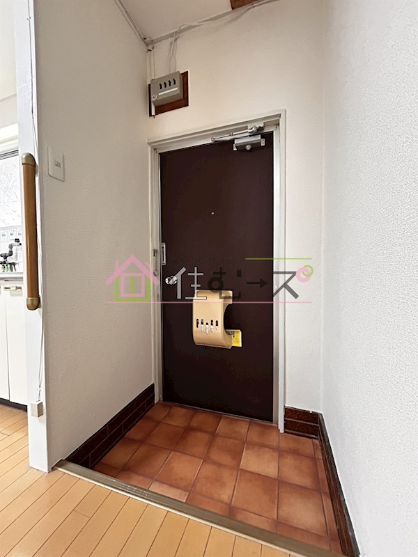 中之島ハイツ 玄関