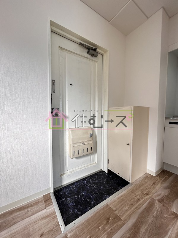 プロミネント相川 玄関