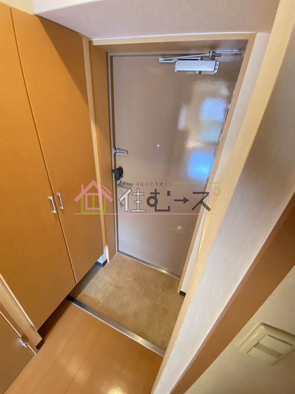 エル・セレーノ東三国 玄関