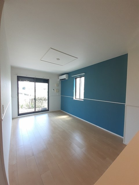 コンソラトゥール リビング