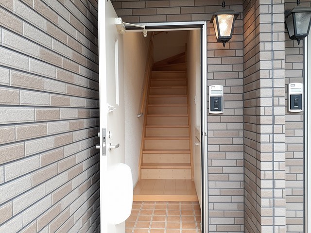 マーベラス撰花園 玄関