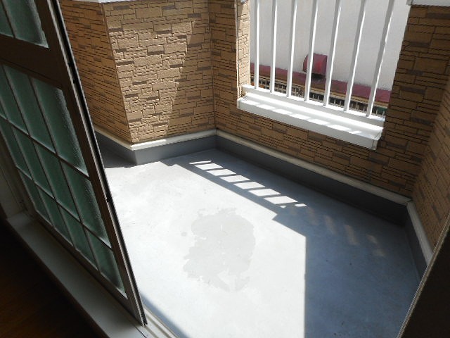 エレガンツァ　アロッジオⅡ号館 ベランダ