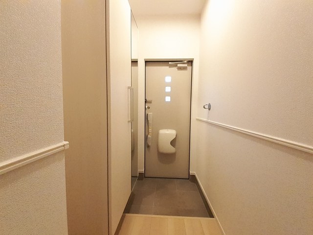 グランメゾン雅 玄関