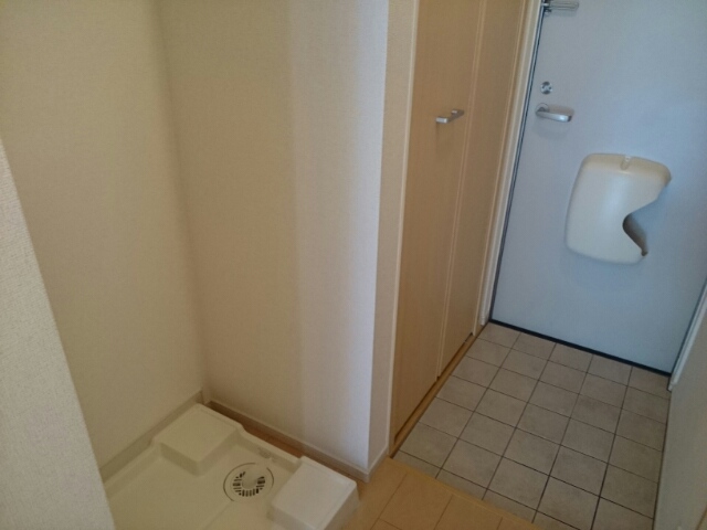 ヴィラ　カルム 玄関