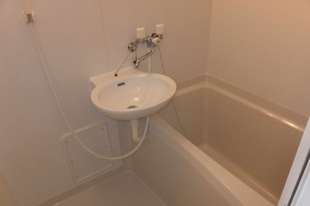 レオパレスベル日吉 風呂画像