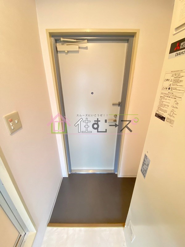 アームサミット 玄関