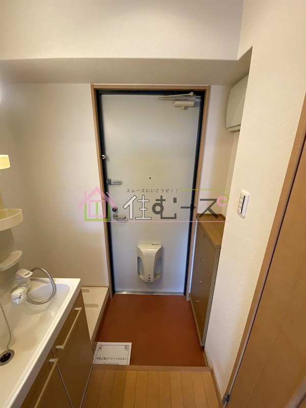 エイチ・ツー・オー今福 玄関