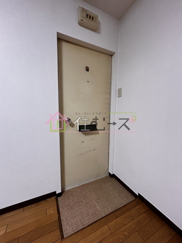 真奈コーポ 玄関