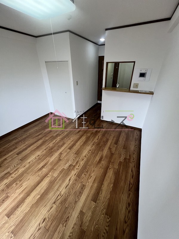 ノルデンハイム新大阪Ⅱ リビング