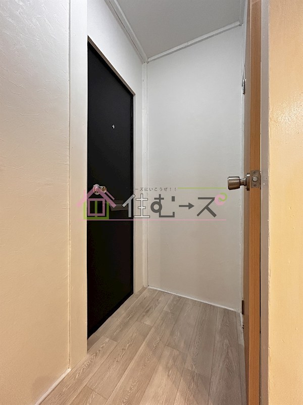 キー・トゥック・サー・キドグチ 玄関