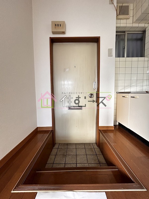 朝岡マンション 玄関