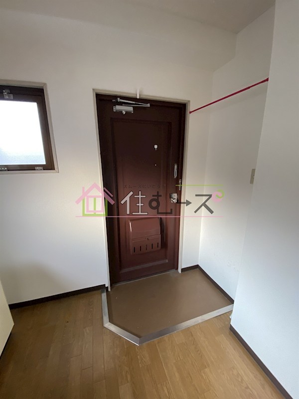 フジイハイツ 玄関