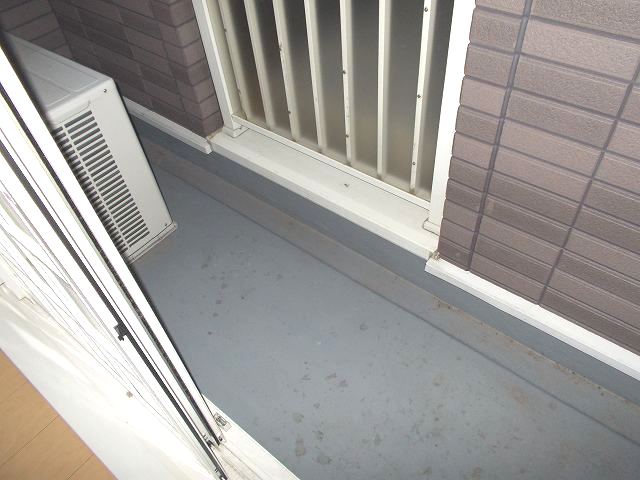 ウェーヴ　イン・畷 ベランダ