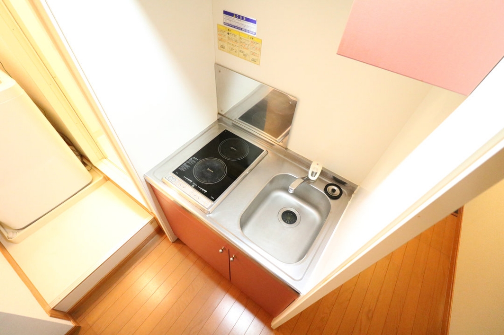 レオパレスリバーサイド キッチン