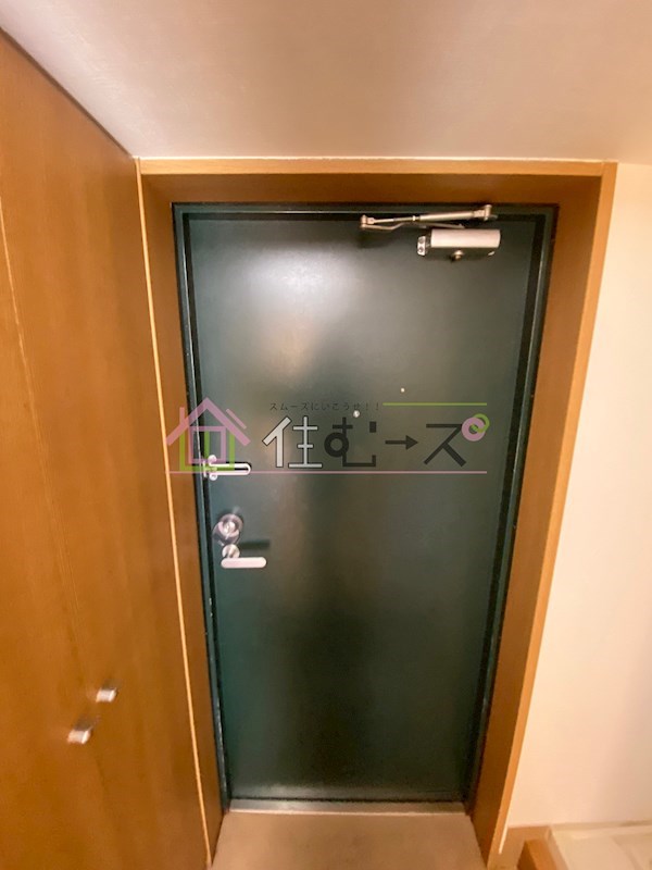 エステムコート大阪城南 玄関