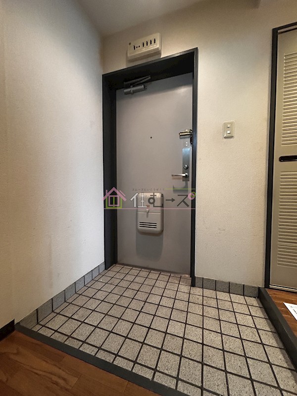 メランジュ天王寺東  玄関