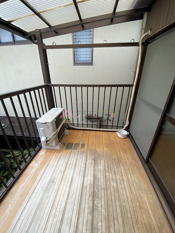 遠里小野戸建て ベランダ