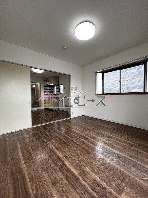 NYK針中野 リビング