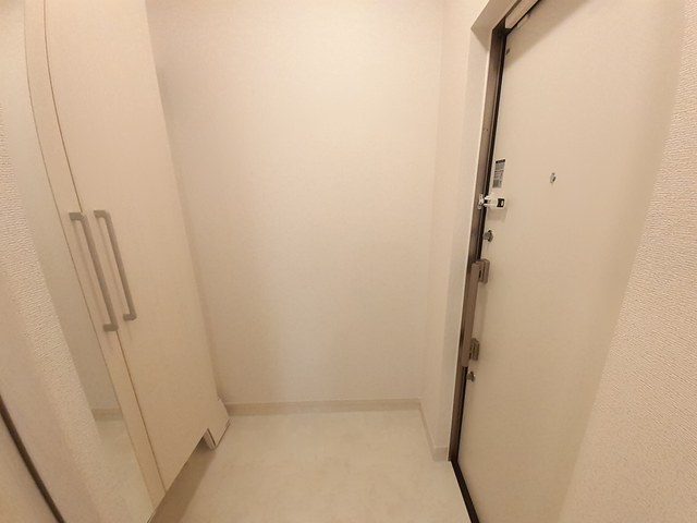 リエ－ト　佐太 玄関