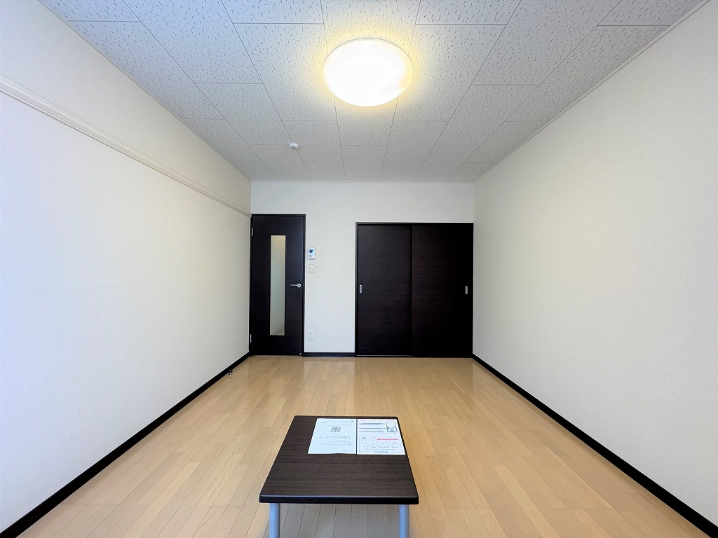 レオネクストセリバテール仁川Ⅱ リビング