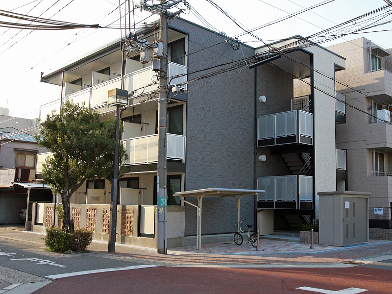 レオパレスすばる 外観