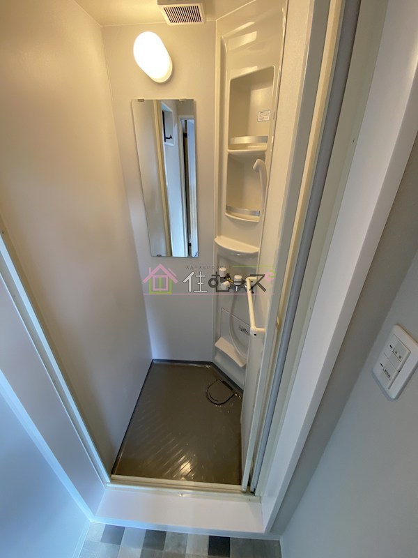 平尾ガレージハウス 風呂画像