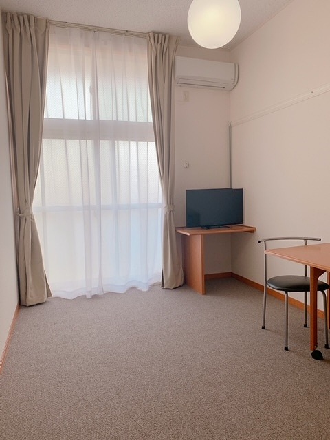 レオパレスエル・ガルテン リビング