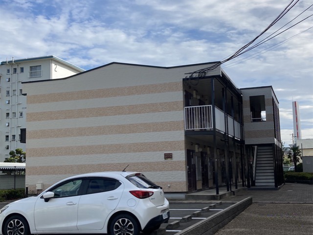 レオパレスノーサイド平田 外観