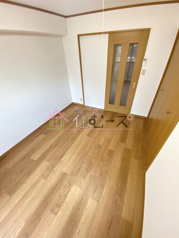 アパルト谷町 リビング