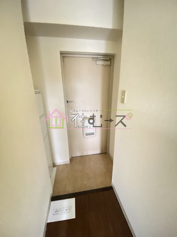 アルカン弐番館 玄関