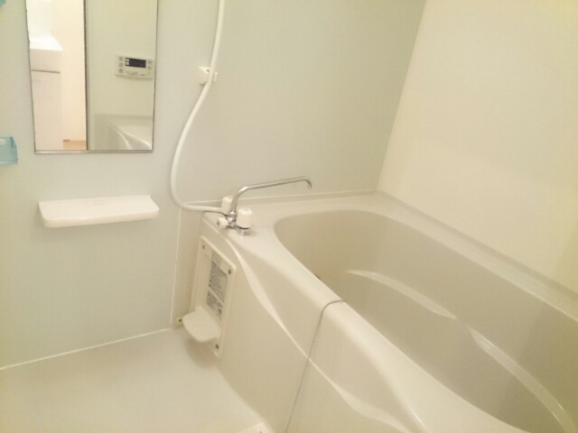 Ｆ・ロジャース 風呂画像