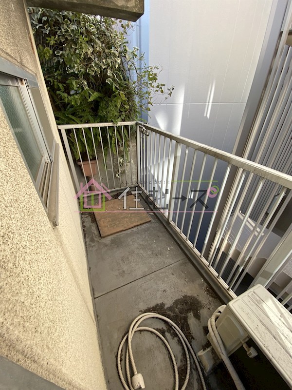 メゾンユタカファイブ ベランダ