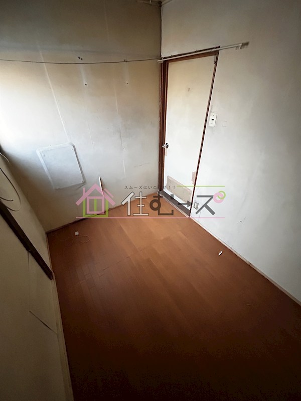 グローアメ村ビル リビング