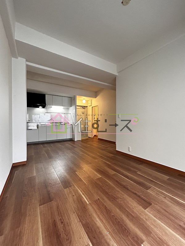 園部ビル リビング