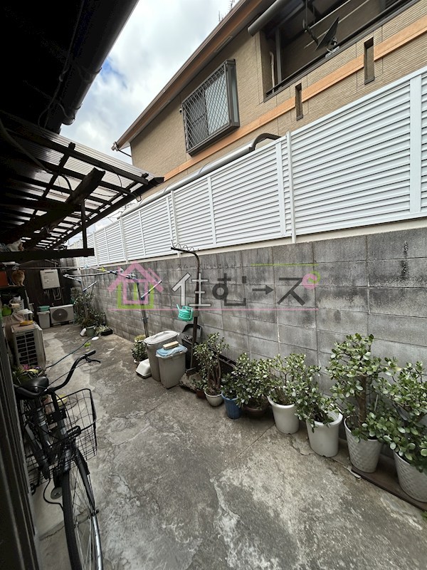 平野区平野本町　貸家 ベランダ