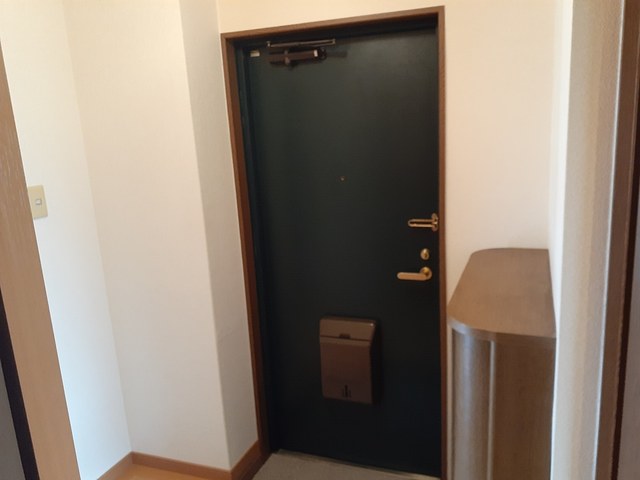 レシェンテ安倉 玄関