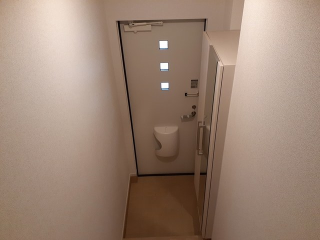 サニーサイド　ヴィラ 玄関