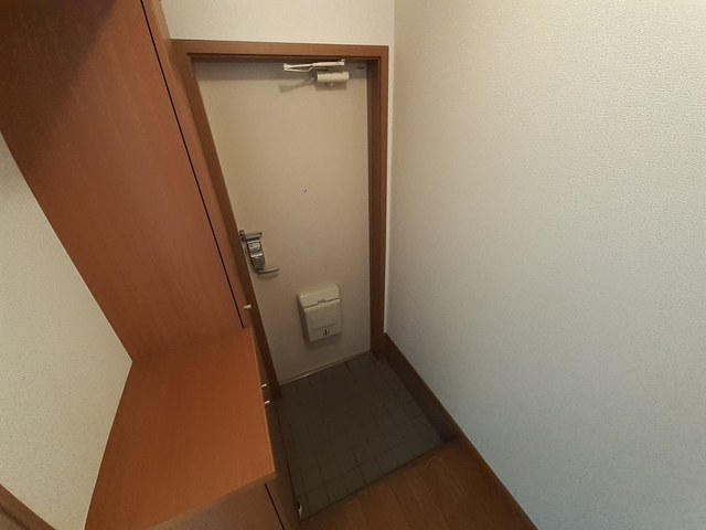 フォレスタⅡ 玄関