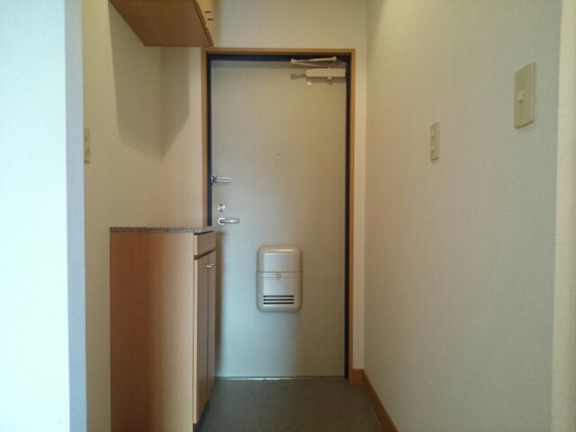 ソレイユ山坂 玄関