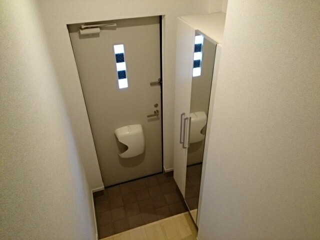 コントレイル 玄関