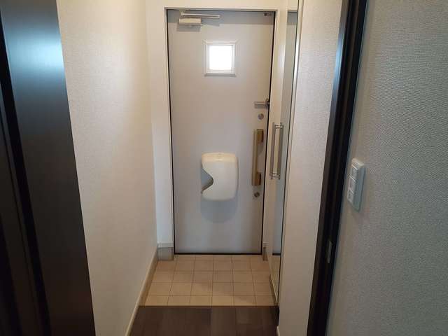 アヴェニュー　泉大津 玄関