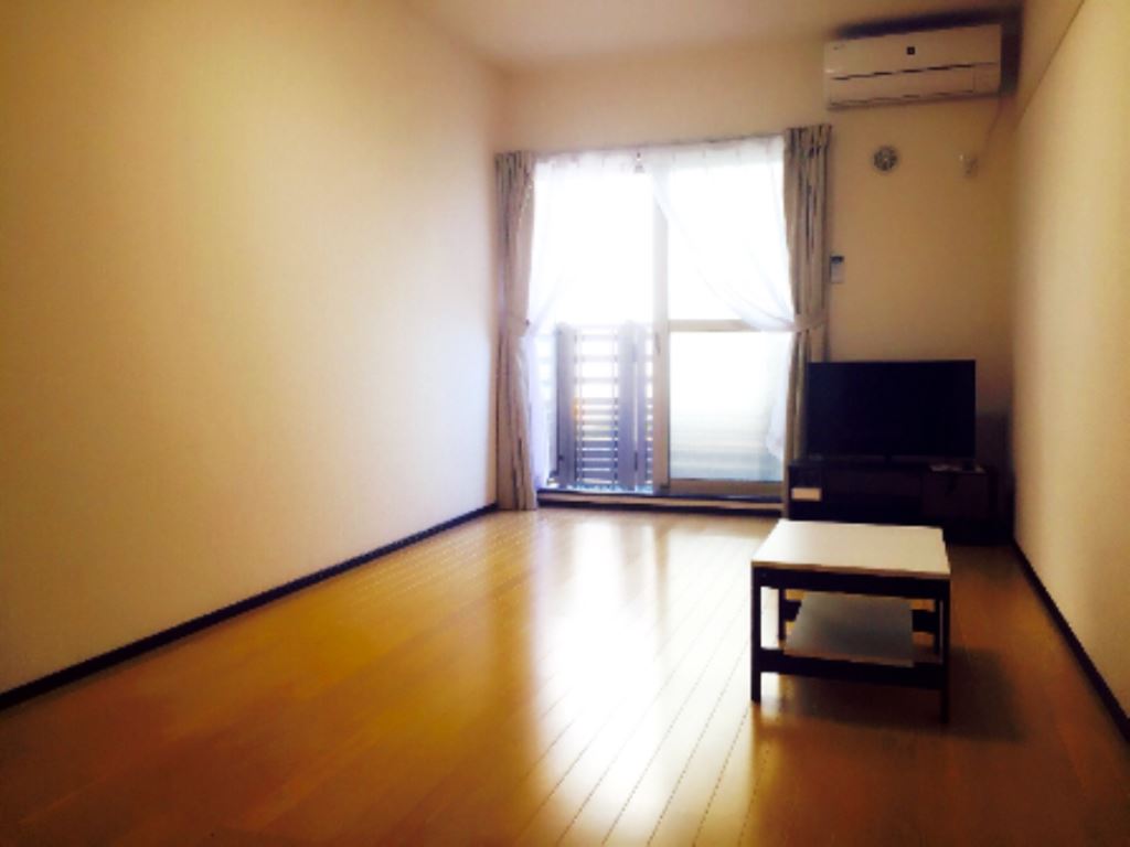 クレイノ初島 リビング