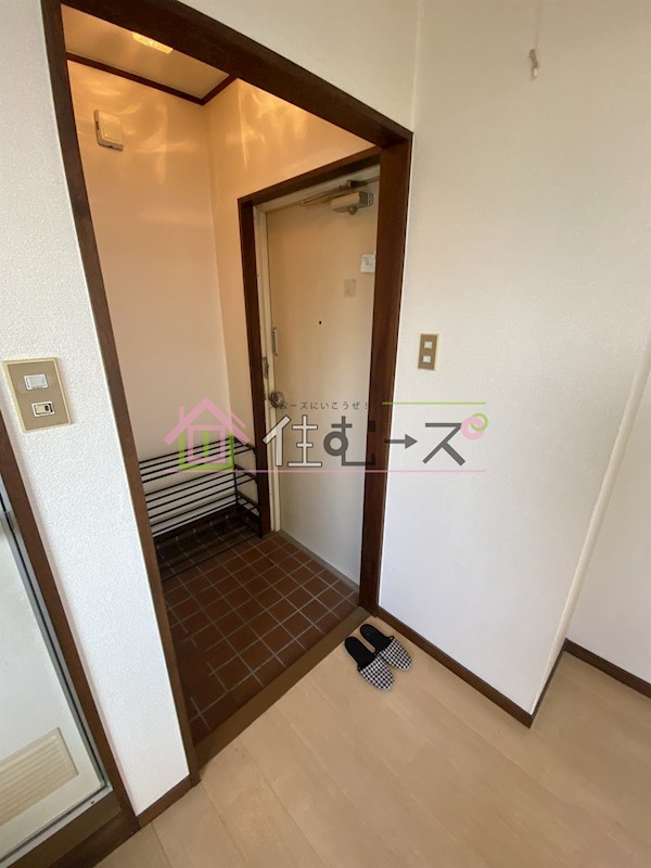 メゾン・パークサイドＫ 玄関