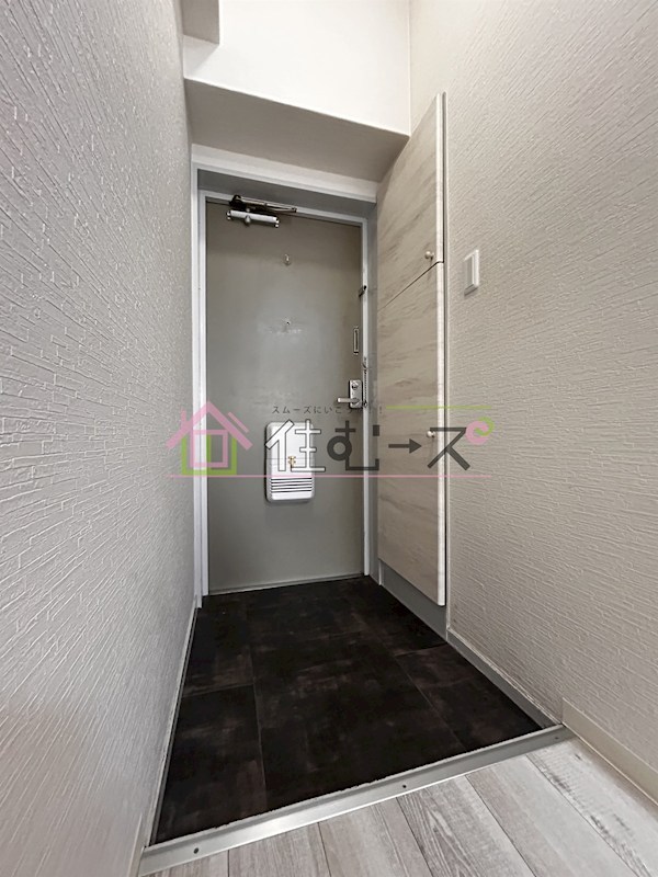 クリア塚本 玄関