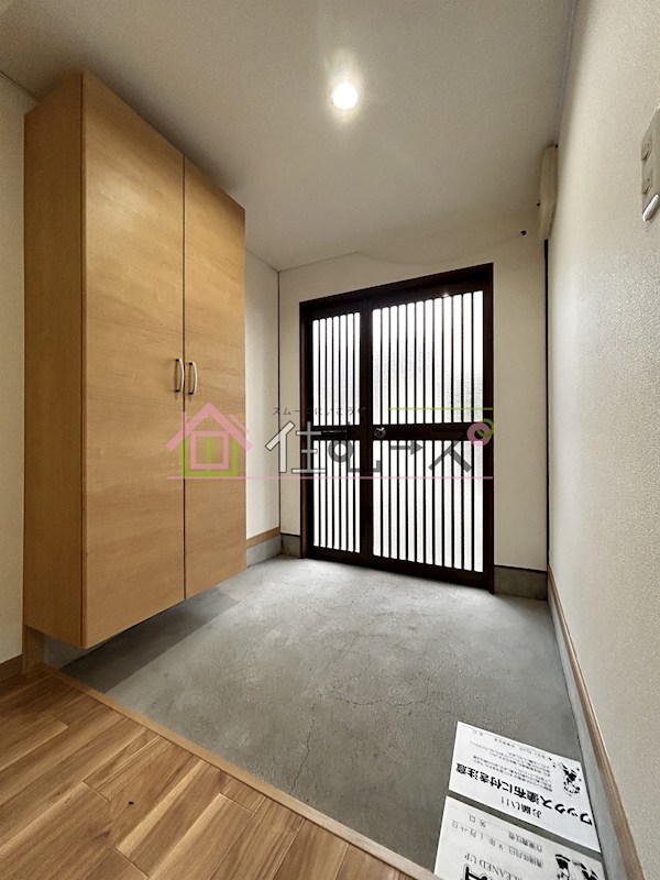 三津屋北長屋D 玄関