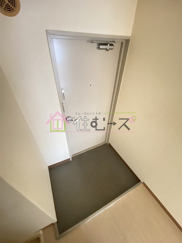 リバーヒル豊里 玄関